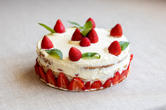 Crema Diplomática y Fresas