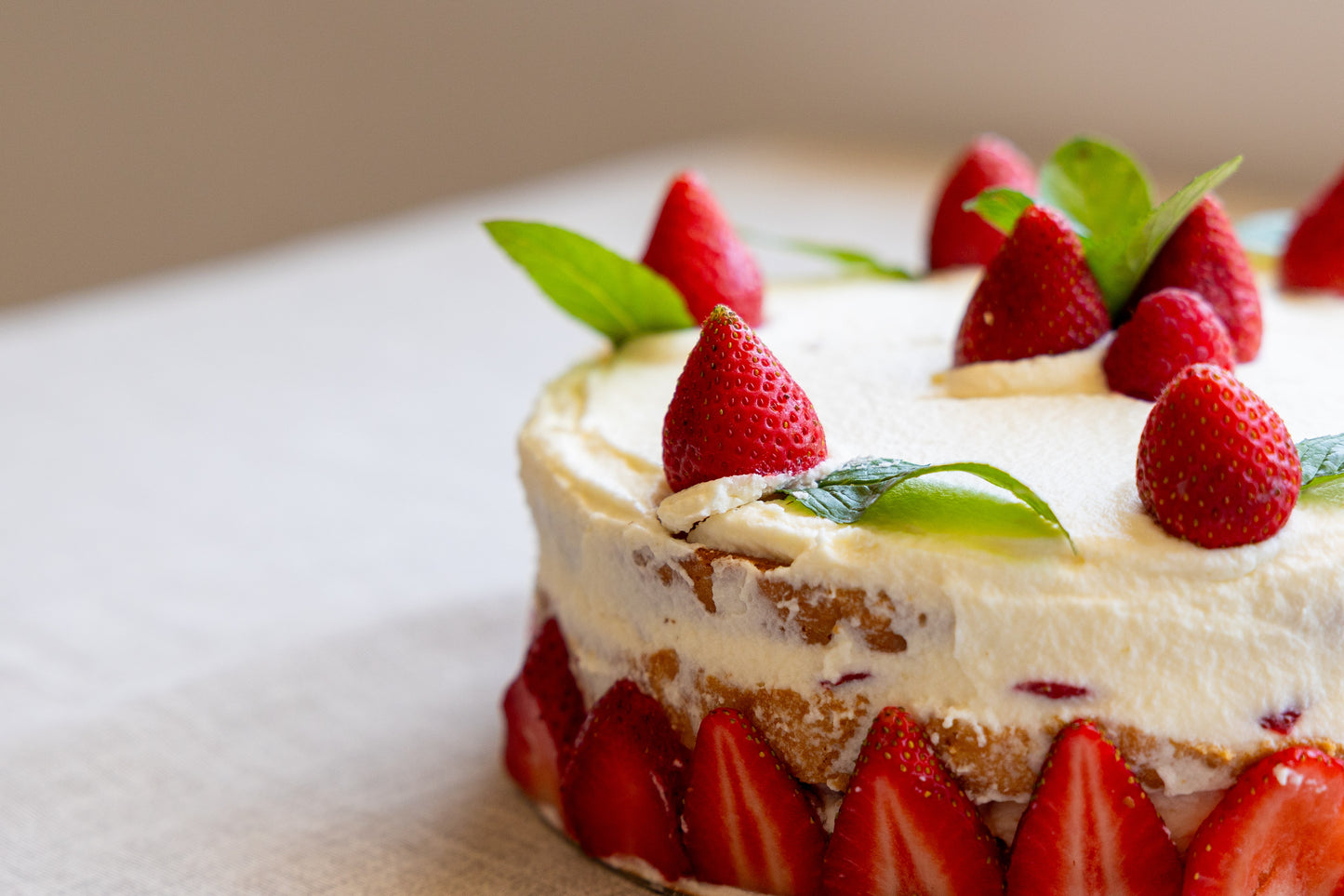 Crema Diplomática y Fresas